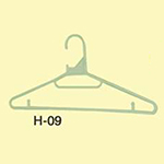 Hanger-09 